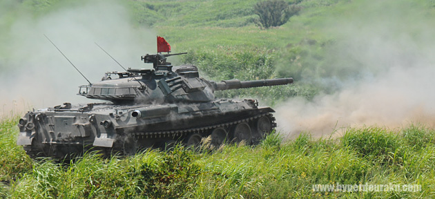 74式戦車の射撃
