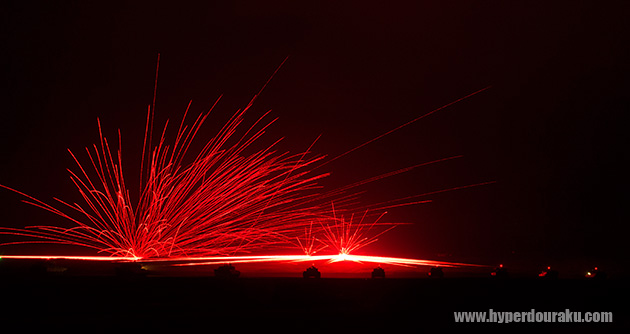 夏の花火大会のよう