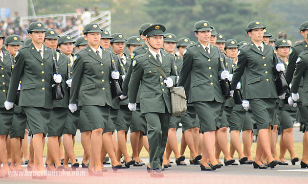 婦人自衛官部隊