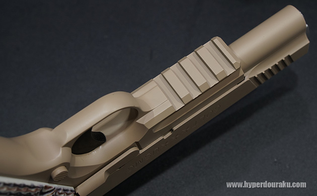 アンダーマウントレール