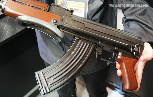 ストックを折りたたんだ状態