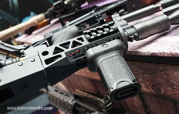 オリジナルのレールハンドガード