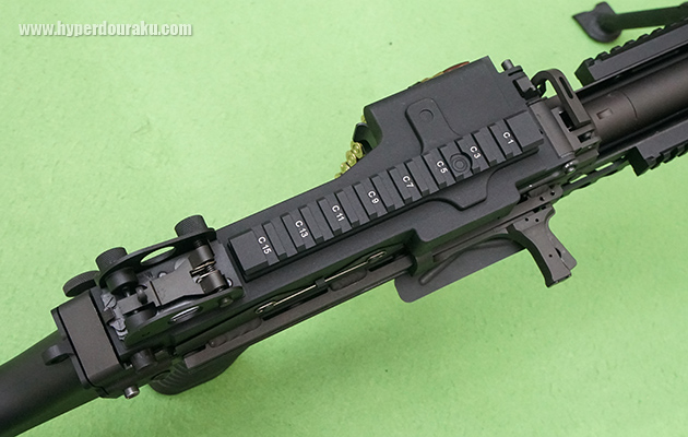 フィードカバー