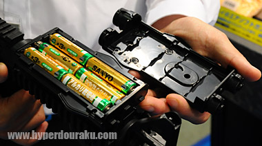 AN/PEQ-2タイプのケース