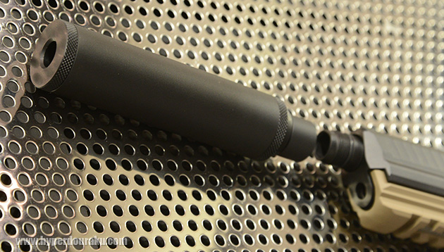 サイレンサー形状も未定