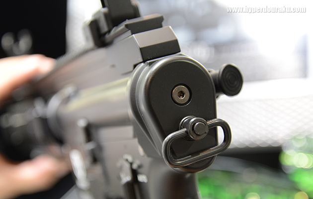 レシーバーエンドにスリングスイベル