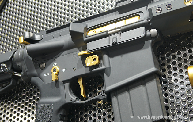 アルマイト仕上