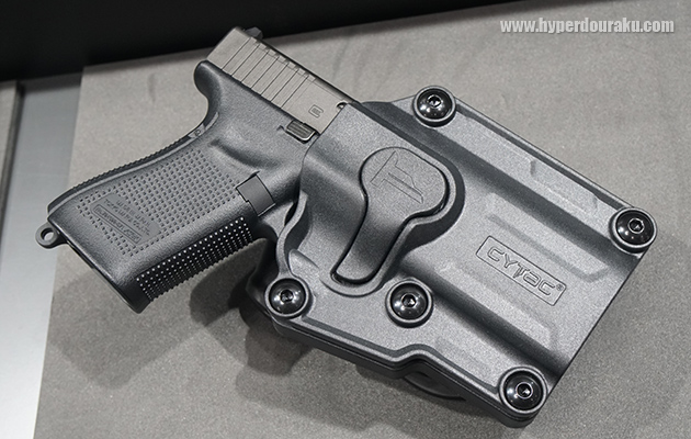 CYTACの樹脂製ホルスター