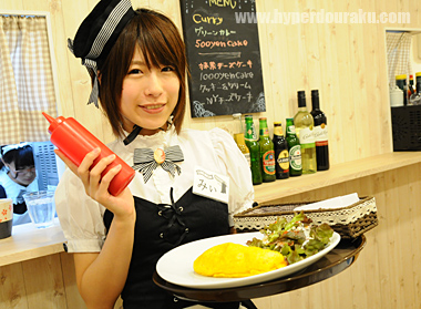 オムライスにお絵かき