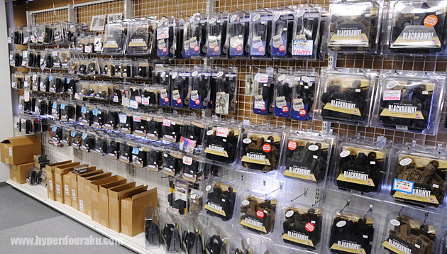 ブラックホークの商品が充実