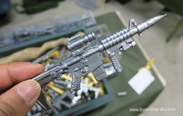 M4の形をしたボールペン