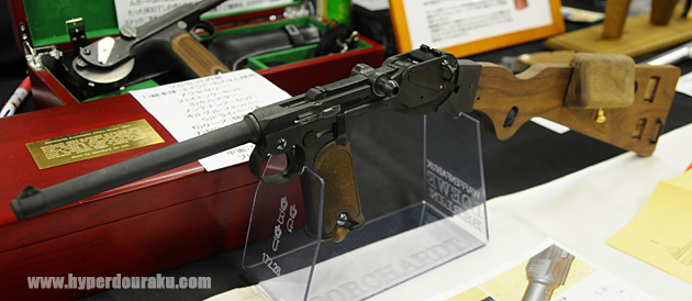 ストックを装着