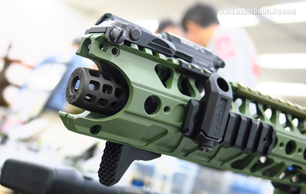 レール先端に装着