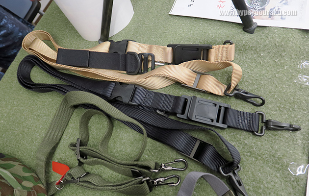 官品スリングのレプリカ