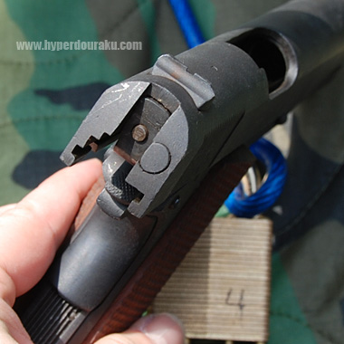 ファイアリングピン周り