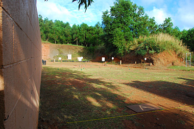 ショットガンやライフル用のレンジ