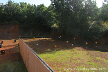 一番奥のレンジは現在スピードシューティング用