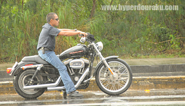 ノーヘルでハーレー