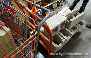 ブロック、杉板など