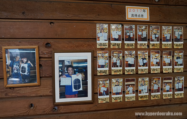 写真を店内に掲載