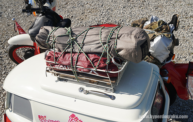 ルーフにはカゴ