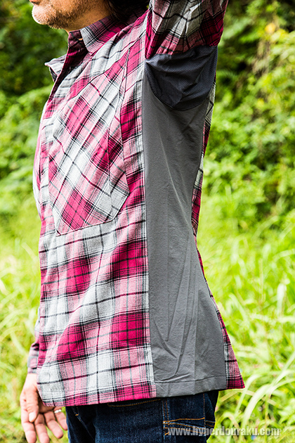 ウェスト部分が絞られた立体的な形状