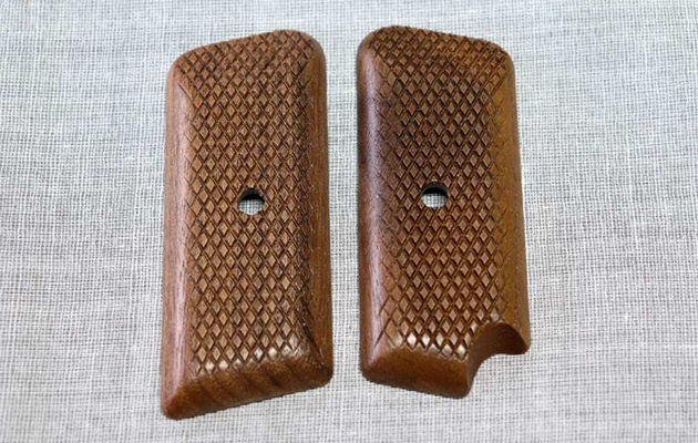 ウォルナットチェッカー