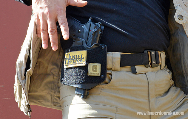 ハンドガンの携帯