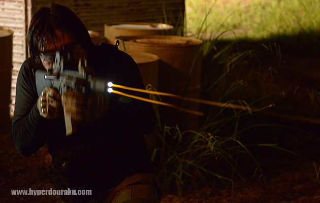 曳光弾のようなオレンジ