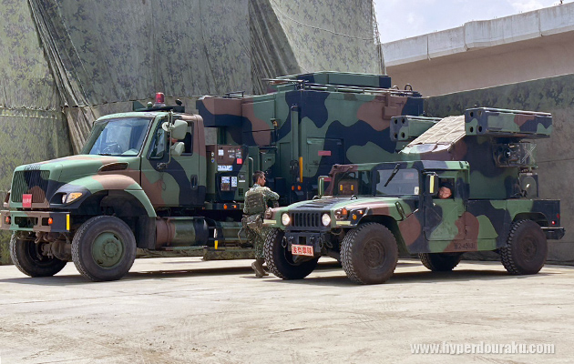 アベンジャー防空システム搭載型のHMMWV