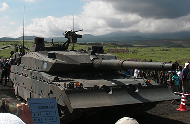 図10：2010年8月27日の総合火力演習で一般公開された試作3号車