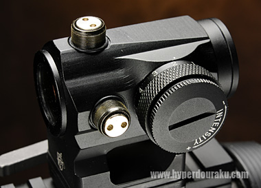 輝度調節ダイヤルは11段階