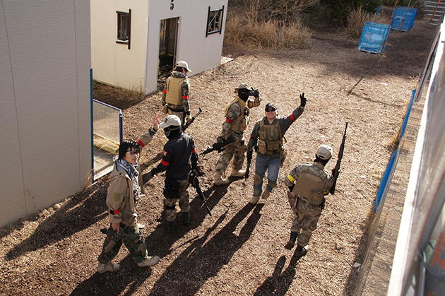 貸切にて「勝利、イェイ！」