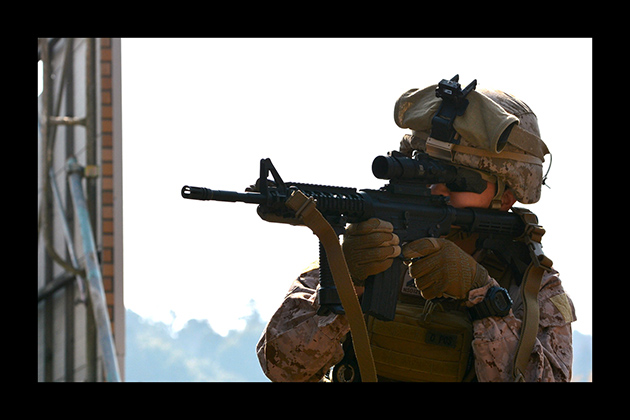 ヤツが見えるかぁ！？