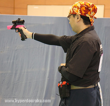 ストロングハンドオンリーの射撃