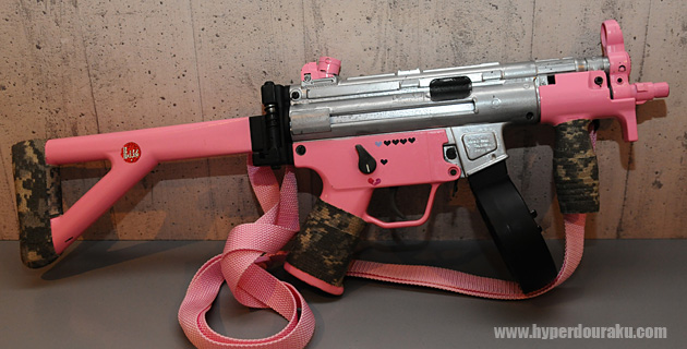 シルバー&ピンクのMP5 PDW