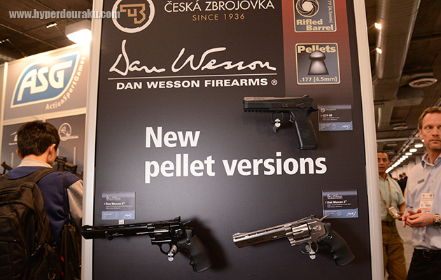 Dan WessonやCZのハンドガン