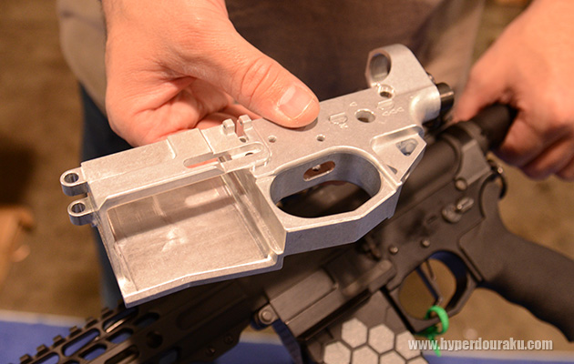 マグウェルの左側面がえぐれている