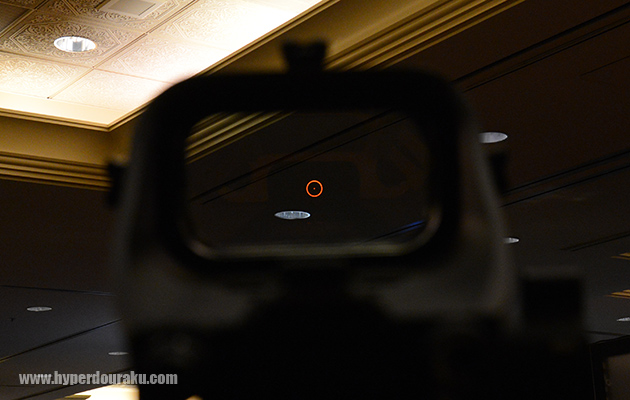 EoTechライクな丸とドットの組み合わせ