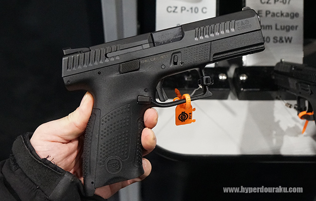 ストライカー式