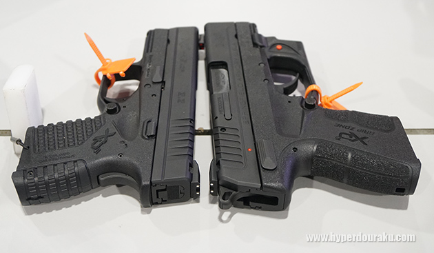 左がストライカー式のXD-S MOD.2