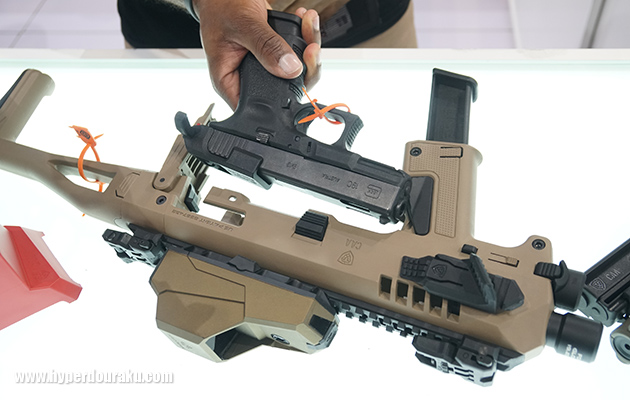 底部より簡単に装着