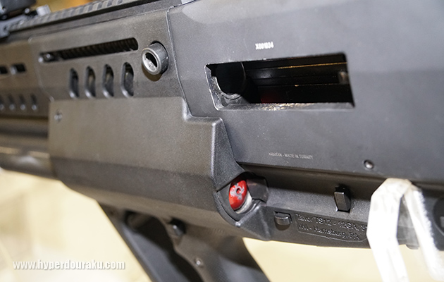 エジェクションポート