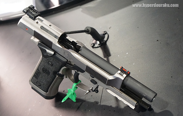 前後にセレーション