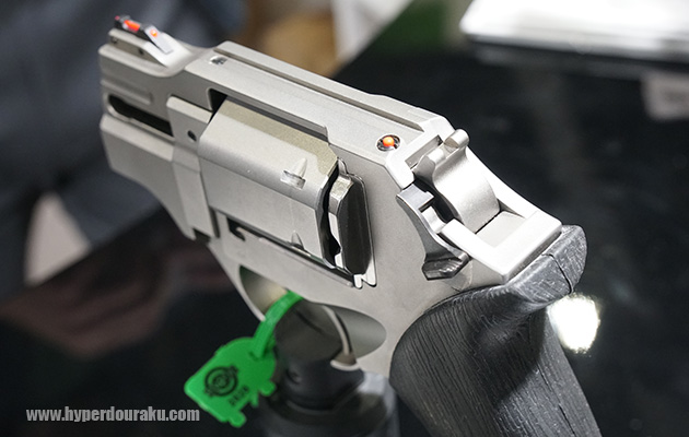 ファイバーオプティック