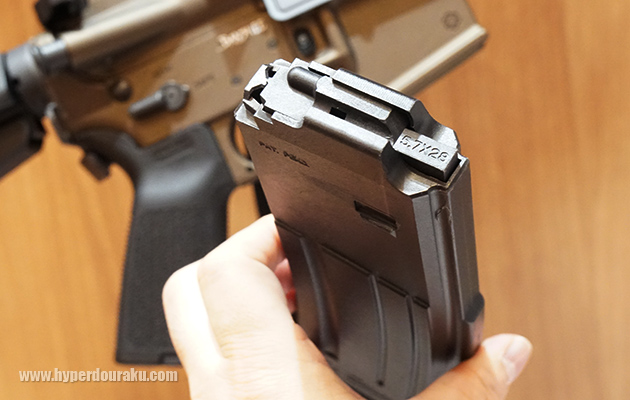 専用のボックスバナナマガジン