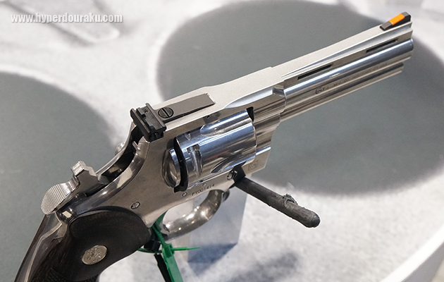 レッドランプ、フルアジャスタブルリアサイト