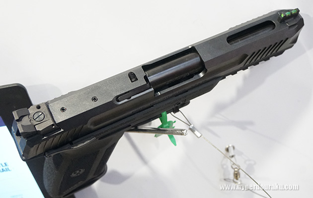 スライド上面にカット