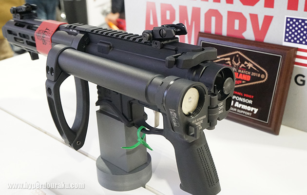 リコイルバッファチューブは根元から折りたためる