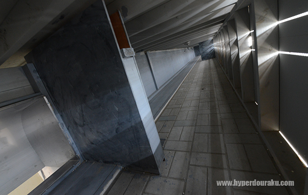 ダクトは潜り込める